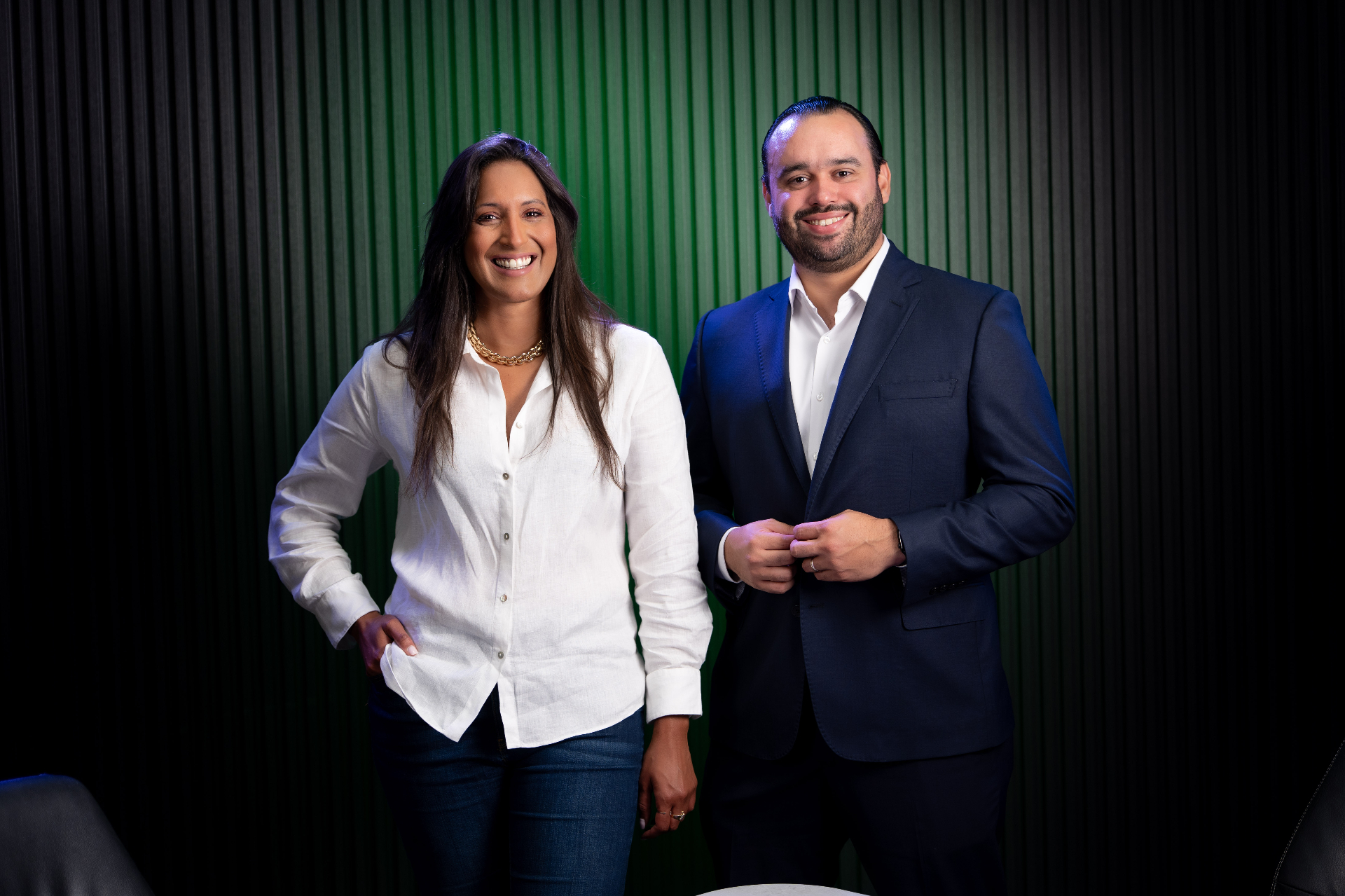 Dra. Nicole Veras y Lic. Ramón López Álvarez en el estudio de Hablemos de Fertilidad