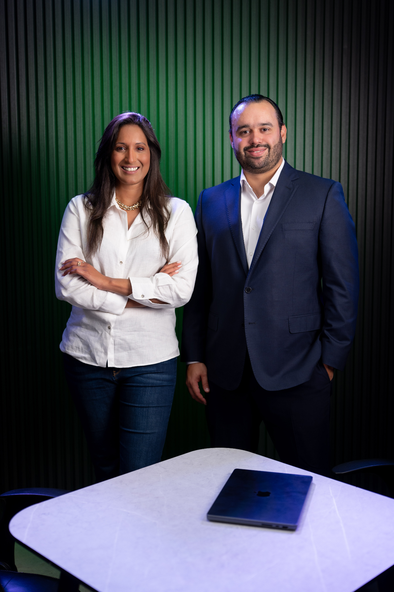 Dra. Nicole Veras y Lic. Ramón López Álvarez, co-conductores de Hablemos de Fertilidad